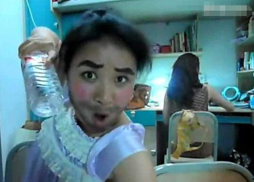 女生宿舍生活照